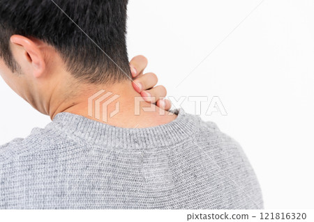 僵硬的肩膀男 121816320