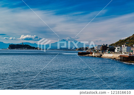 View of Mt.Fuji and Enoshima from Inamuragasaki Beach View of Mt.Fuji and Enoshima from Inamuragasaki Beach 121816610