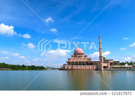 Putra Mosque, a pink mosque that stands out on the lake 121817971