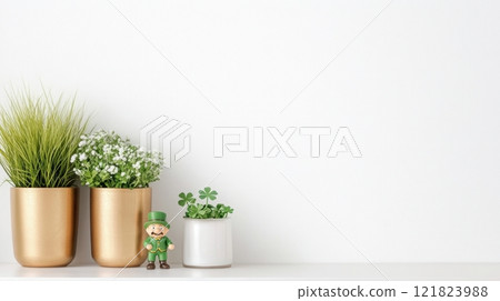 Decorative shelf adorned with St. Patrick's Day decorations featuring lucky shamrocks, golden pots and leprechauns 121823988