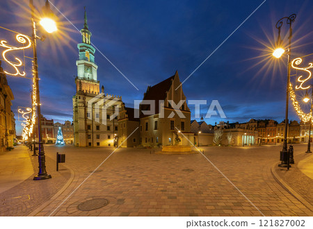 Old Market Square at dawn, Poznan, Poland 121827002