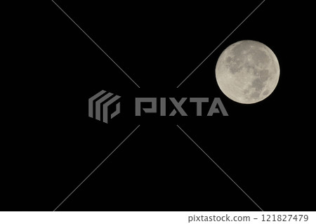 Full moon in the middle of the night on the 16th of Kannazuki in Hokuto City Full moon in the middle of the night on the 16th of Kannazuki in Hokuto City 121827479