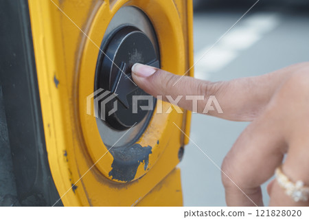 close up of crossing signal button  121828020