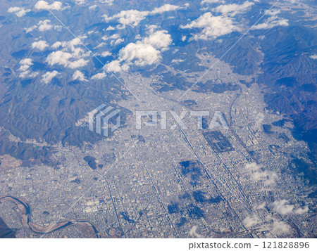 從上方看京都府京都市的城市景觀 121828896
