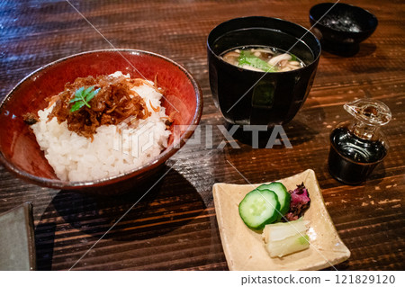 Kaiseki cuisine, Kaiseki, Rice 121829120