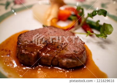 Cow cheek meat red wine stew 121829618