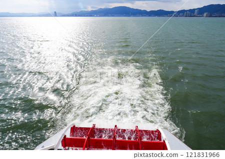 View from the Lake Biwa cruise ship "Michigan" (Otsu city, Mount Hira, Mount Hiei, etc.) Photographed in December 2024 121831966