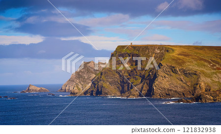 Malin Beg at the west coast of Ireland in Donegal - breathtaking coastal landscape that beautifully 121832938