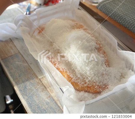 "Making Karasumi (third layer)" 121833004