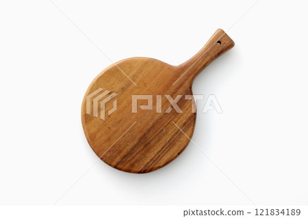Aerial view of a wooden cutting board 121834189