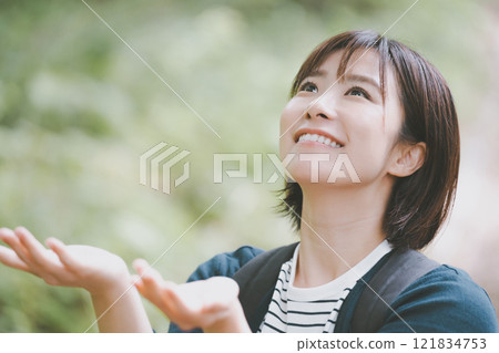 女生 女孩 女性 121834753