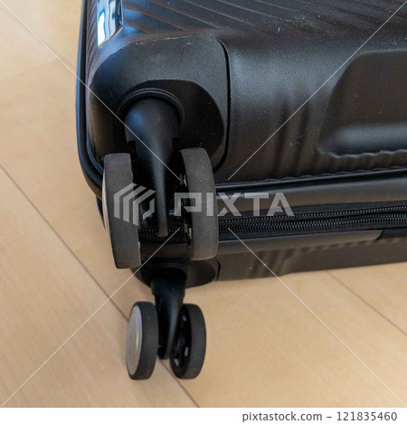 黑色行李箱腳輪 121835460
