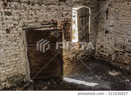 Inside an abandoned house Inside an abandoned house 121836827