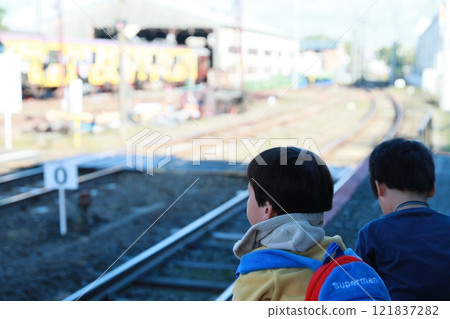 月台 月台 121837282