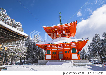Snowy Mount Koya sightseeing Snowy Mount Koya sightseeing 121837294