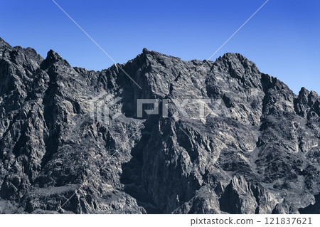 Mountain landscape close-up 121837621