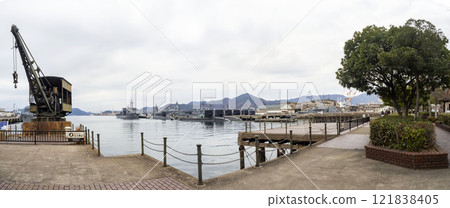 Self-defense ship seen from "Array Karasukojima" 121838405