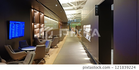 安靜舒適的機場休息室 | 國際出發候機區 安靜舒適的機場休息室 | 國際出發候機區 121839224