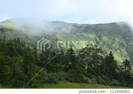 Climbing Mount Aizu-Komagatake, Fukushima Prefecture 121840002