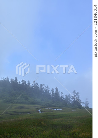 Climbing Mount Aizu-Komagatake, Fukushima Prefecture 121840014