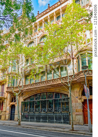 Barcelona. Casa Thomas designed by the modernist architect Lluis Domenech. 121840806