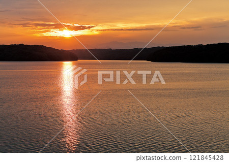 Lake Sayama (Yamaguchi Reservoir) 121845428