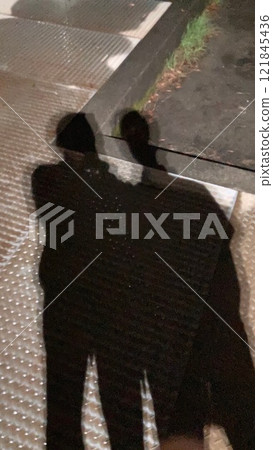 Couple shadow Couple shadow 121845436