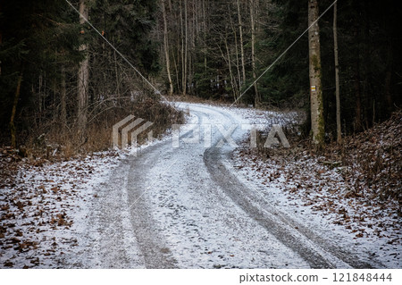 Big Fatra mountains, Slovakia, snowy landscape Big Fatra mountains, Slovakia, snowy landscape 121848444