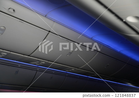 飛機客艙 121848837