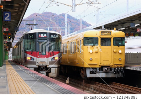 [JR西日本] 227系、0系、113系（山陽線：三原站） 121848885