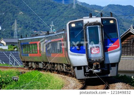 JR Shikoku Limited Express "Uzushio" (N2000 series) 121849832
