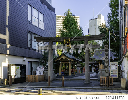 Shizuoka City Center, Kosumi Shrine, Torii, Shizuoka City, Shizuoka Prefecture Shizuoka City Center, Kosumi Shrine, Torii, Shizuoka City, Shizuoka Prefecture 121851731