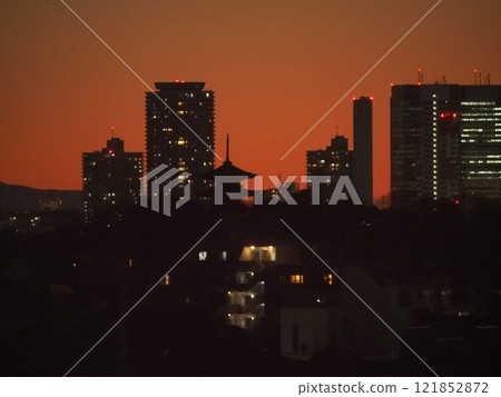 城市與傳統，池上本門寺五層寶塔及週邊建築，東京大田區 121852872