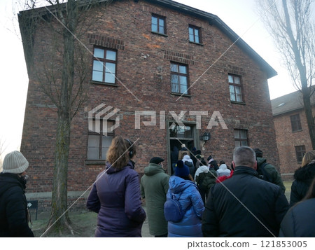 Building 4 of the Auschwitz concentration camp (Poland) 121853005