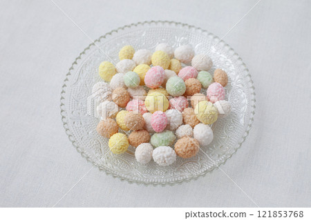 Five-colored beans on a glass plate Five-colored beans on a glass plate 121853768