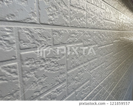 Shiny exterior wall painting 2 121859557