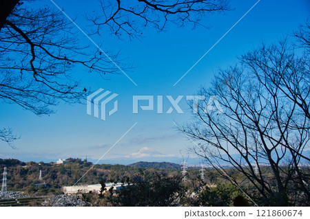 Mount Fuji as seen from the Rokkoku Pass hiking trail 121860674
