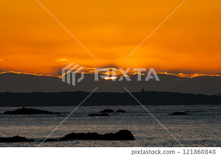2025年和歌山縣週參見町的第一個日出景色 121860848