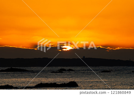 2025年和歌山縣週參見町的第一個日出景色 121860849