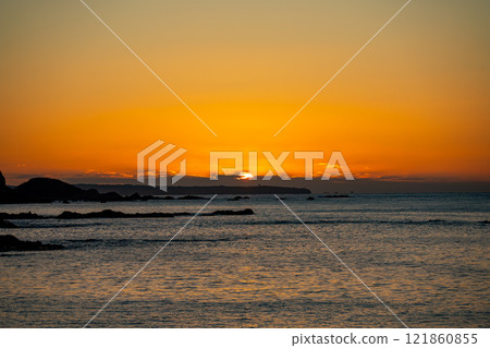 First sunrise of the year 2025 from Susami Town, Wakayama Prefecture First sunrise of the year 2025 from Susami Town, Wakayama Prefecture 121860855