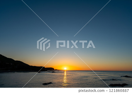 First sunrise of the year 2025 from Susami Town, Wakayama Prefecture First sunrise of the year 2025 from Susami Town, Wakayama Prefecture 121860887