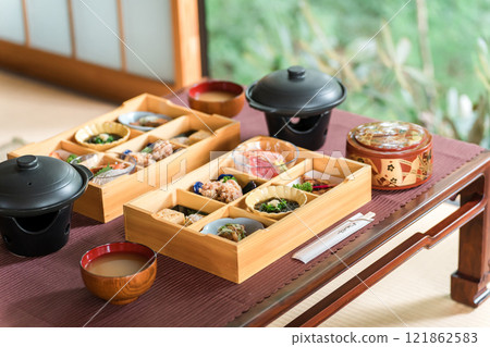 Japanese cuisine catering, kaiseki cuisine, kappo cuisine, catering (ryokan) Japanese cuisine catering, kaiseki cuisine, kappo cuisine, catering (ryokan) 121862583