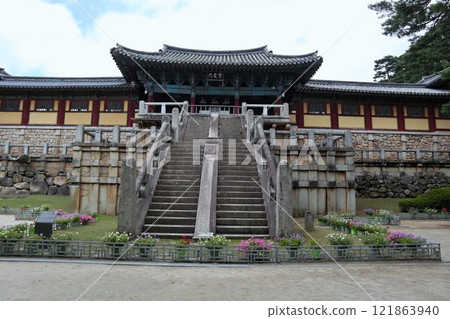 韓國慶州佛國寺的清雲橋和白雲橋 韓國慶州佛國寺的清雲橋和白雲橋 121863940