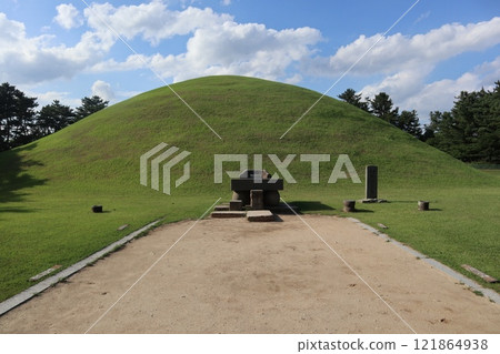 韓國慶州大陵苑阿吉比納國王陵墓 121864938