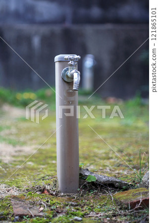 私人住宅花園的供水 121865101