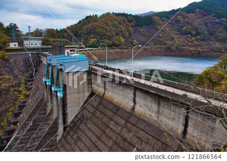 大壩湖和里山的秋天 大壩湖和里山的秋天 121866564