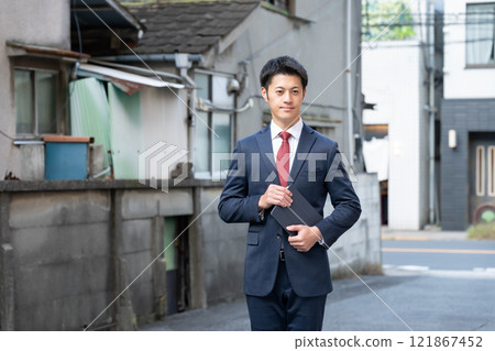 Businessman Developer Businessman Developer 121867452