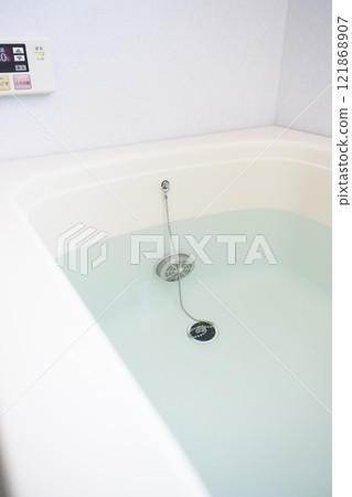 Bright bathroom Bright bathroom 121868907