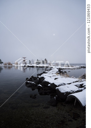 Lake Toya in early winter: View of Ukimido from the lakeside of Ukimido Park Lake Toya in early winter: View of Ukimido from the lakeside of Ukimido Park 121869433