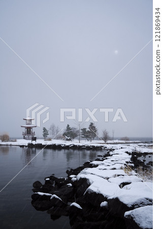 Lake Toya in early winter: View of Ukimido from the lakeside of Ukimido Park Lake Toya in early winter: View of Ukimido from the lakeside of Ukimido Park 121869434